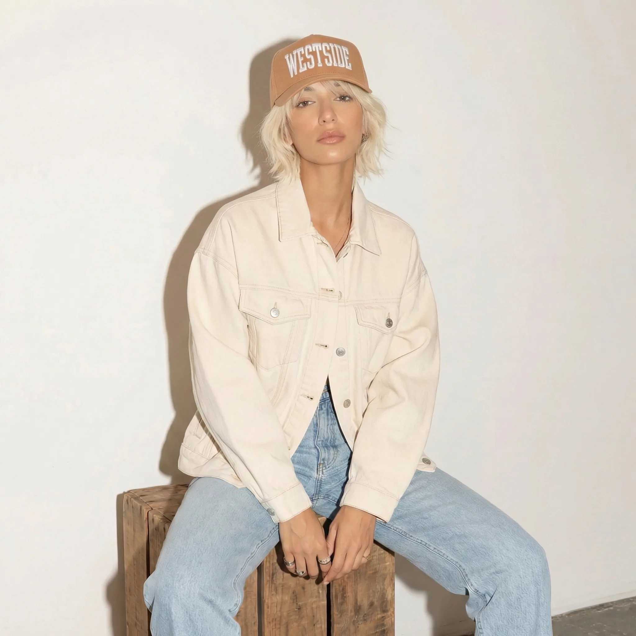 Editorial & Studio